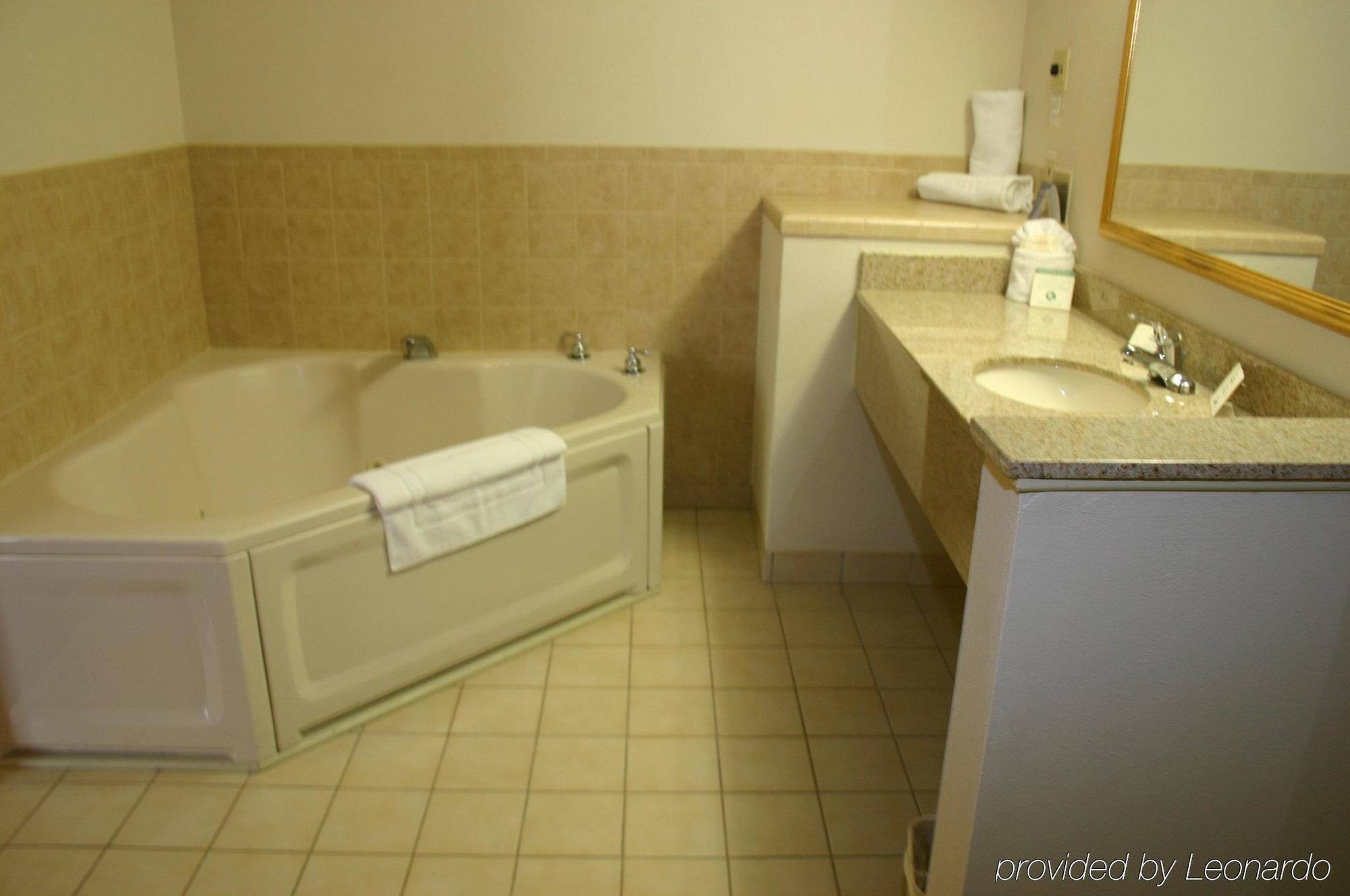 Holiday Inn Express Hotel & Suites Vinita By Ihg Ruang foto