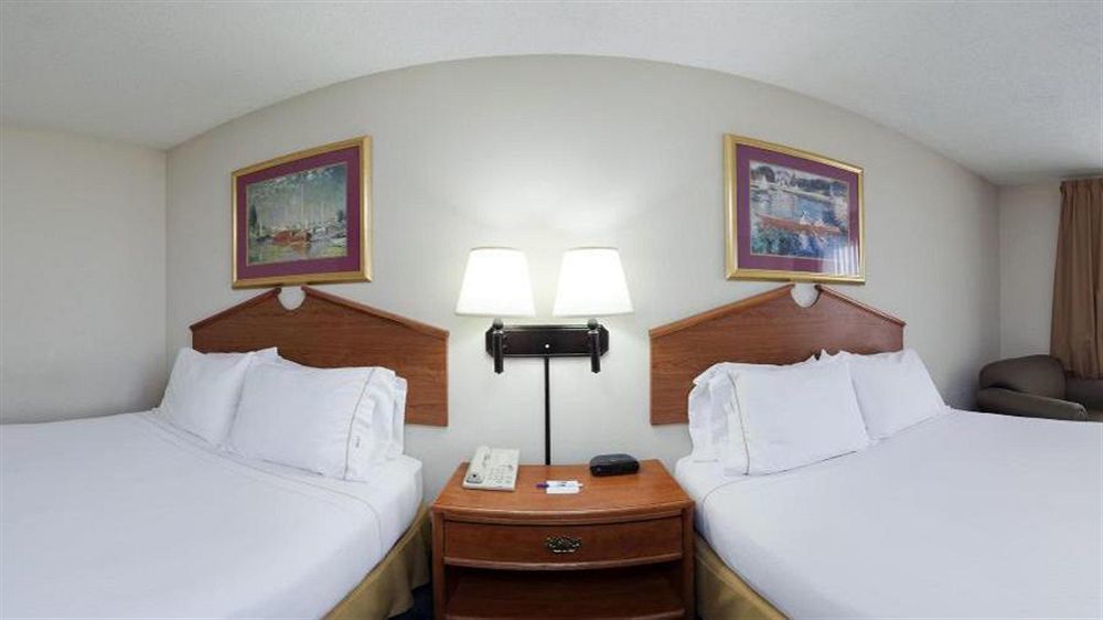 Holiday Inn Express Hotel & Suites Vinita By Ihg Bagian luar foto