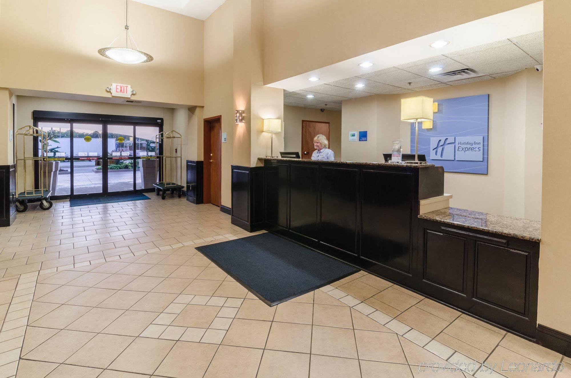 Holiday Inn Express Hotel & Suites Vinita By Ihg Bagian luar foto