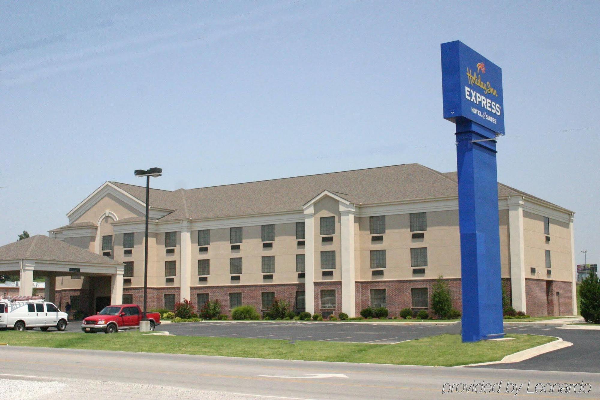 Holiday Inn Express Hotel & Suites Vinita By Ihg Bagian luar foto