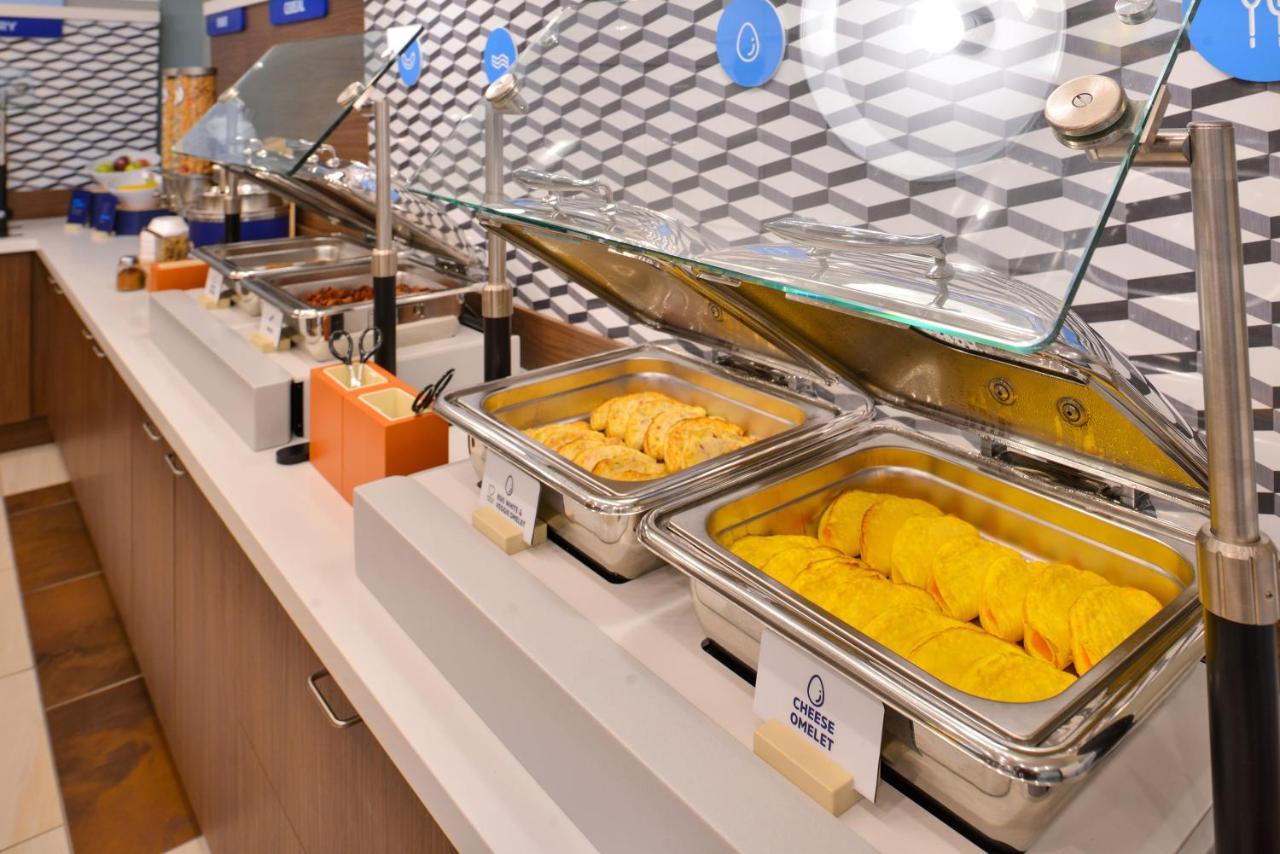 Holiday Inn Express Hotel & Suites Vinita By Ihg Bagian luar foto