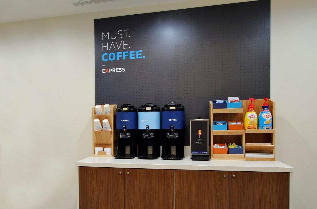 Holiday Inn Express Hotel & Suites Vinita By Ihg Bagian luar foto